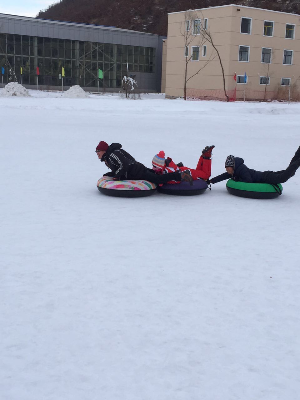 河北迪特旅游開發(fā)有限公司正式助力黑龍江大灣滑雪場(chǎng)冰雪樂(lè)園